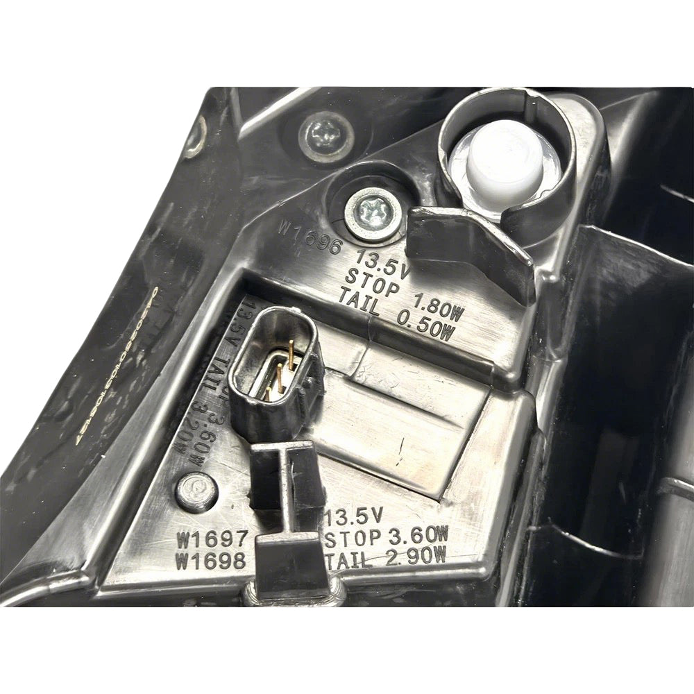 Right Rear Tail Light Suitable for Honda Jazz Fit 2014¨C2021 Halogen Version