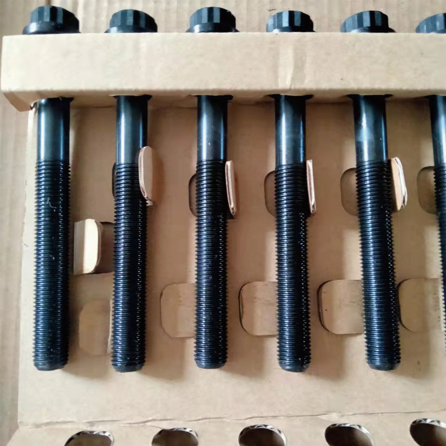 {{ Engine Cylinder Head Bolt Set Suitable for Nissan X-Trail T30 2.5L DOHC 2001-07 }} - Buy Car Parts Online at {{ Kaka Auto Parts }}.