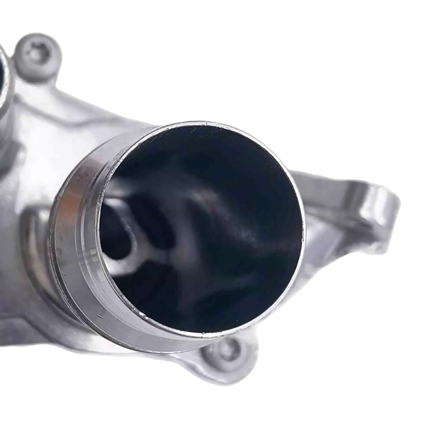 {{ Thermostat Housing Suitable For Discovery 3 4 TDV6 2.7L 3.0L 2004-2018 LR073372 }} - Buy Car Parts Online at {{ Kaka Auto Parts }}.