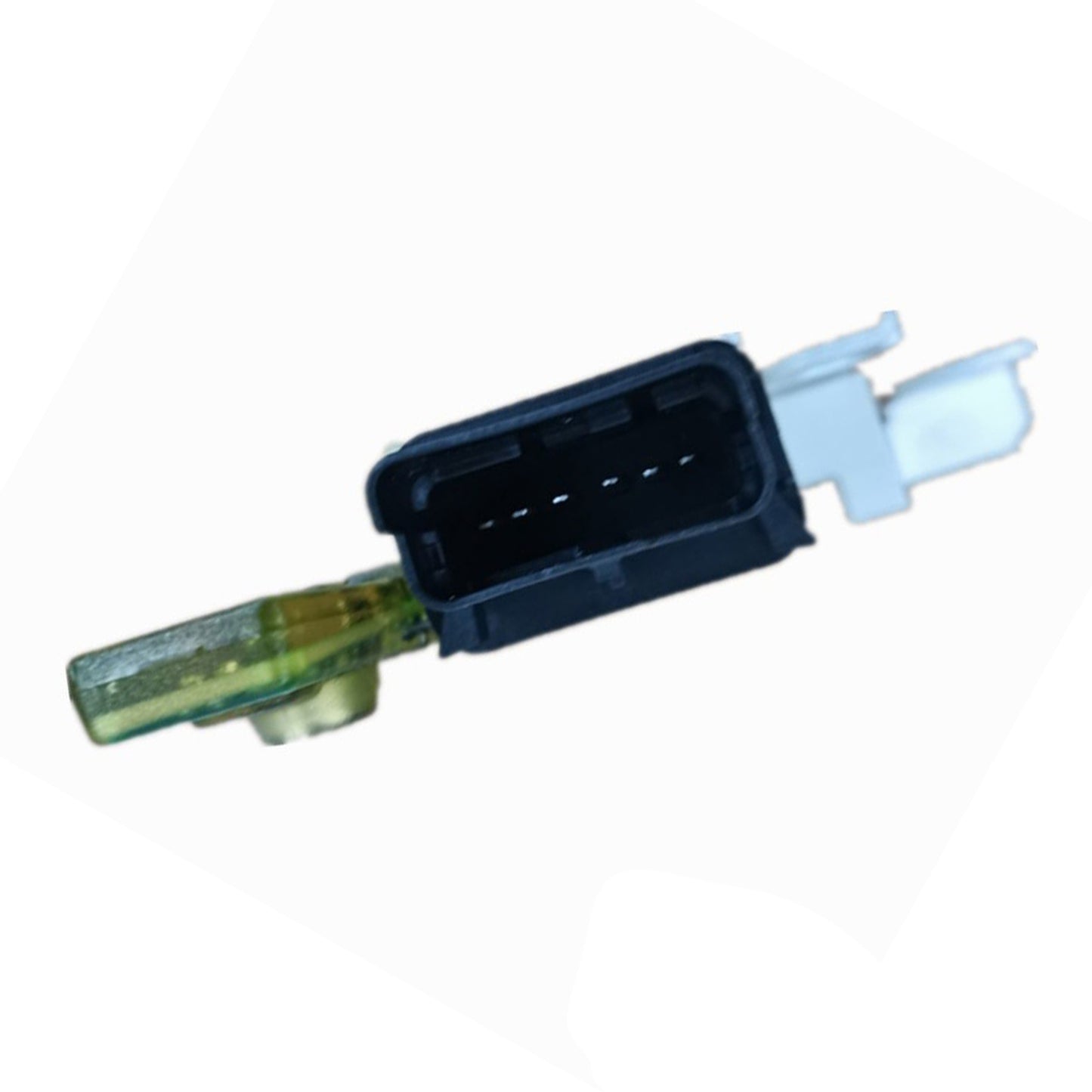 {{ Battery Fuse Box Voltage Module 28236841 Suitable For Citroen C4 Peugeot 3008 }} - Buy Car Parts Online at {{ Kaka Auto Parts }}.