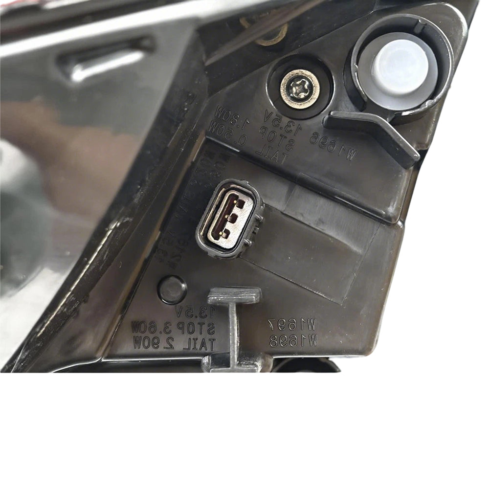 Left Rear Tail Light Suitable for Honda Jazz Fit 2014–2021 Halogen Version