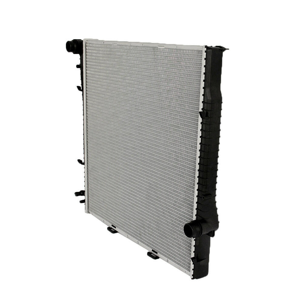Radiator Suitable For BMW X5 E53 M54 M57 M62 3.0i 3.0D 4.4i V6 V8 2000-2006 AT MT